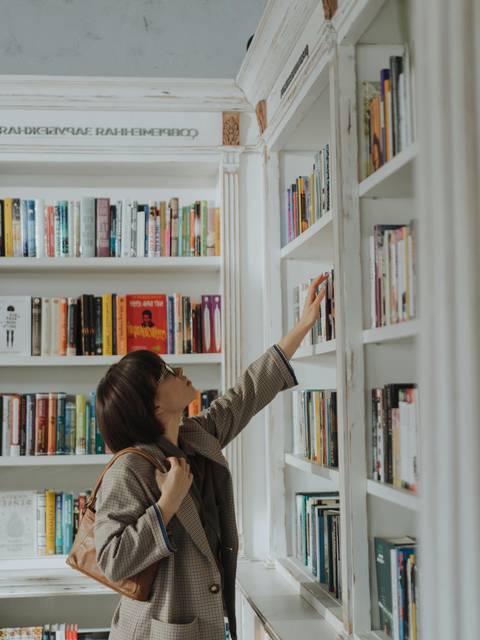 Estudiante en la librería