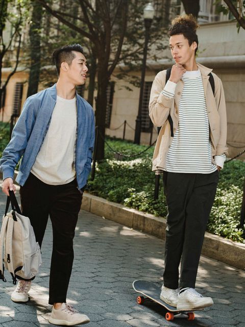 Alumnos en el campus